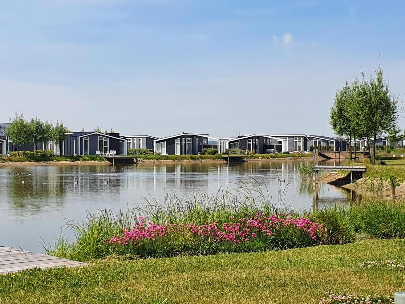 Comfortabel En Modern Ingericht Met Uitzicht Op Het Bos En Het Landschap 85 Vakantiehuis *